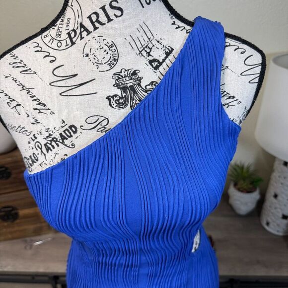 Hello Molly Fearlessly Hot Ribbed Midi Dress Blue Size 4 Cut out One Shoulder - Picture 3 of 7